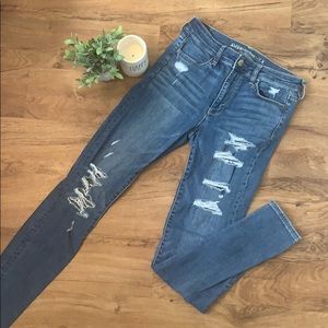American Eagle Destroyed Wash Hi-Rise Jeggings
